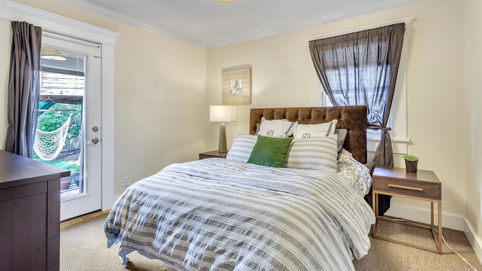 Harvard & Yale Home Works